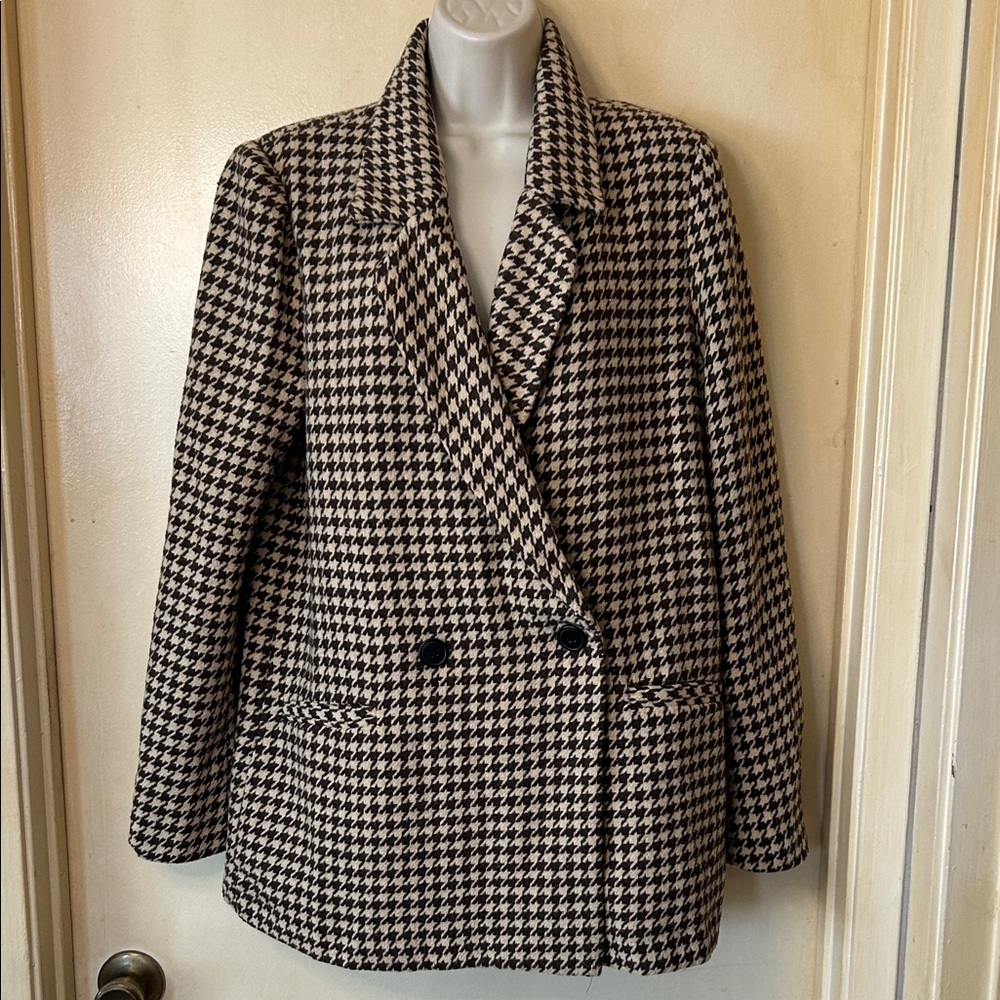 Stitch + Feather Brown and Tan Houndstooth Car Coat size M